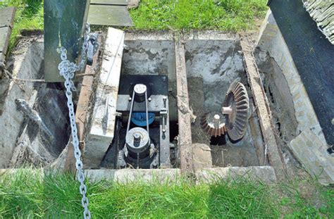 septic distribution box plastic vs concrete|replacing septic distribution box.